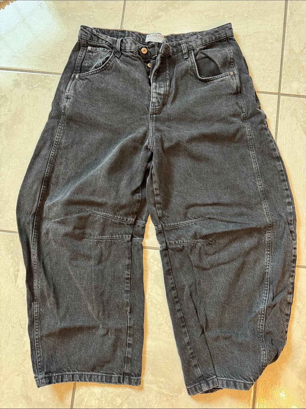 Free people “We the free” Good Luck Mid rise Barrel Jean in Black - Picture 4 of 4